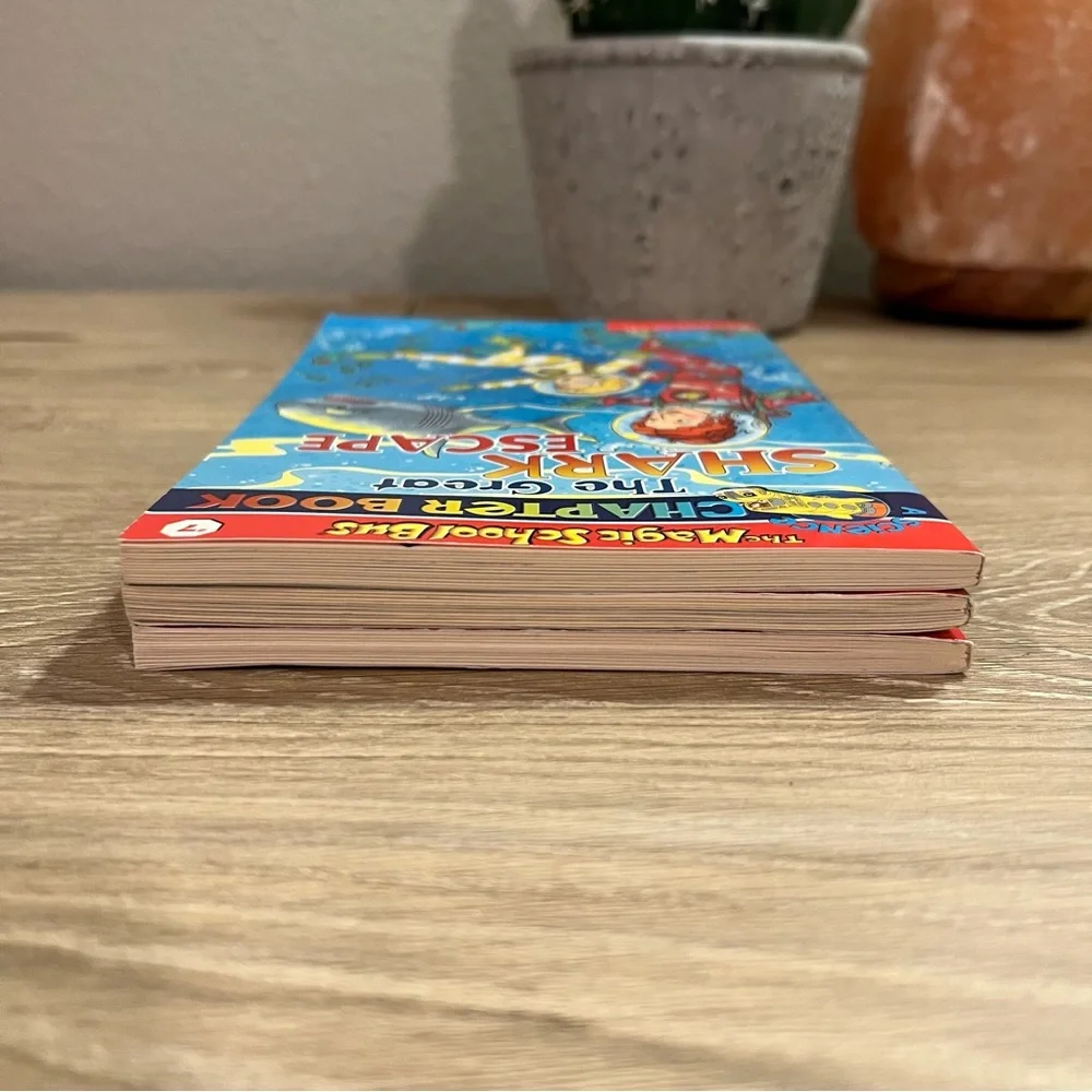 Magic School Bus Chapter Books‎ Lot of 3 | Space, Sharks, Whales Scholastic STEM